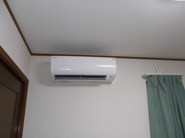 新設　ダイキン C22RTV-W