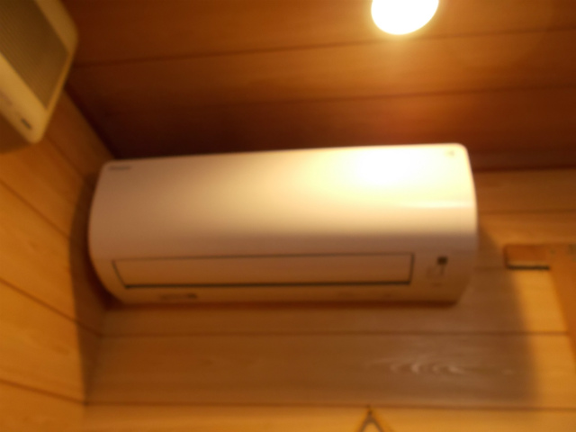 新設　ダイキン C22RTV-W